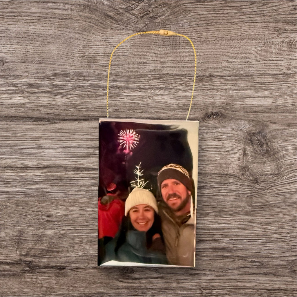 (1 pc)  2 x 3 Rectangular HOLIDAY ORNAMENT Magnets