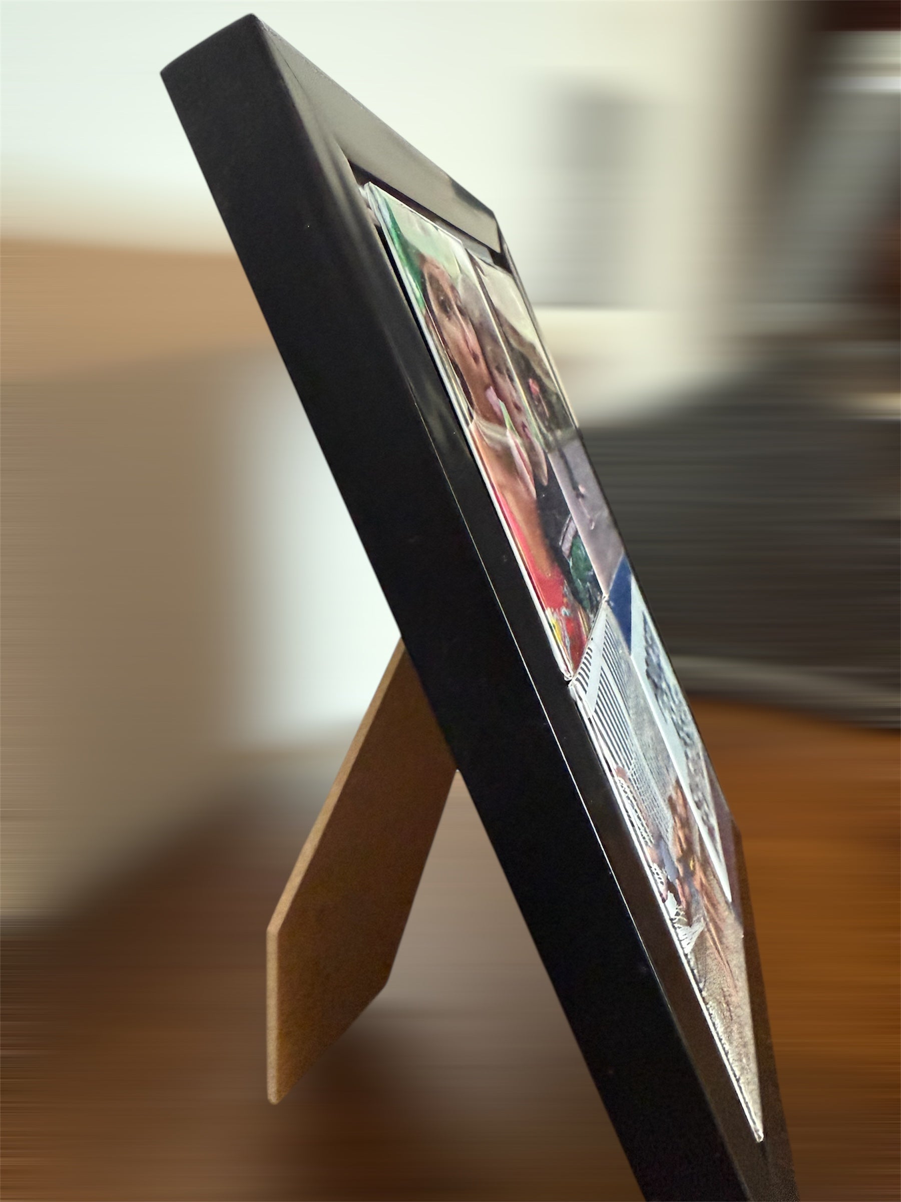 4 Pc Magnet Display Frame (5x7 Black Frame)